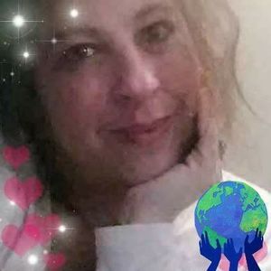 Meet your Posher, Lynnaea